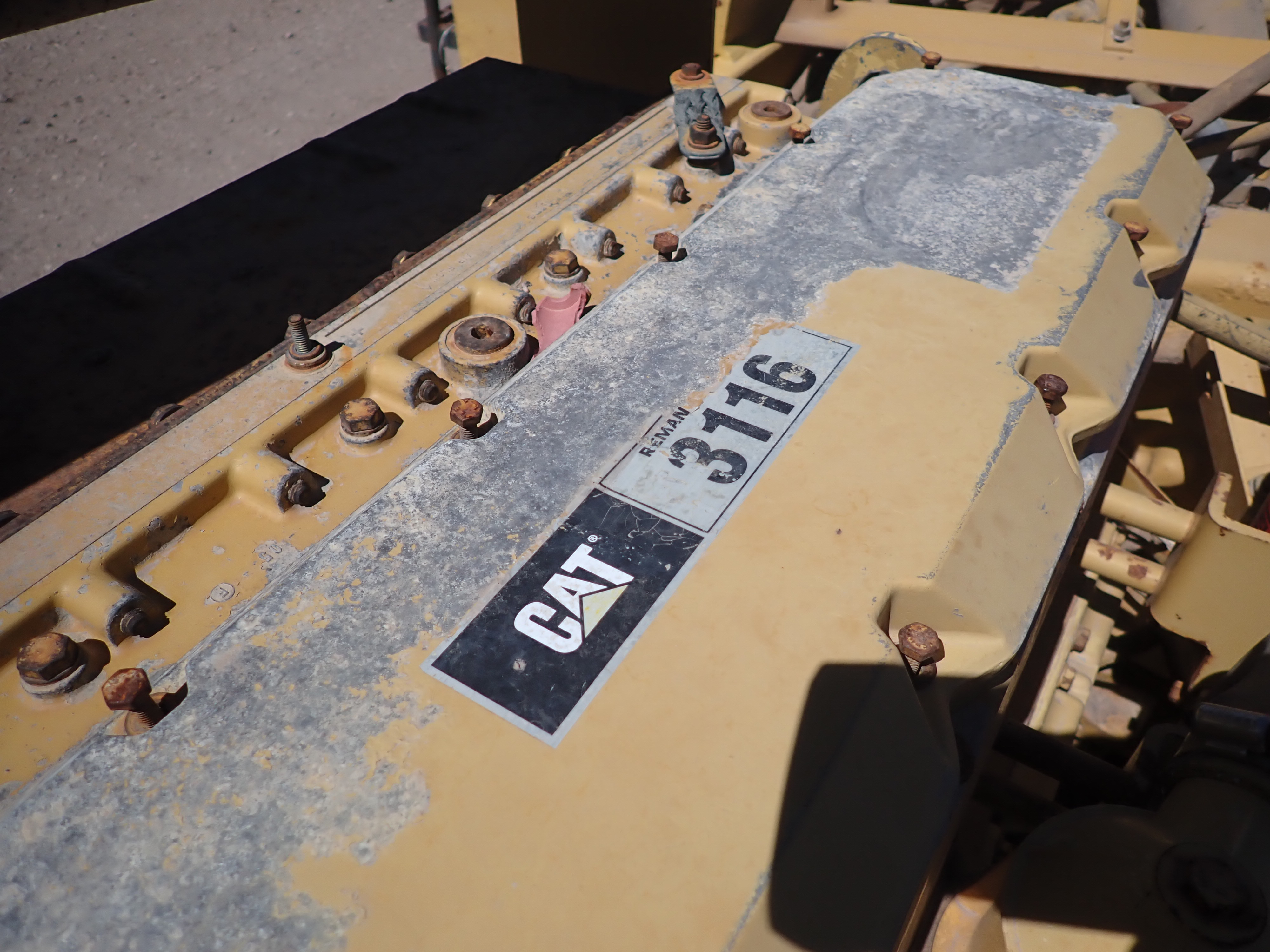 ./imagenes/INVOICE/2019/16290/CARGADOR FRONTAL CAT_950F PARA PARTES (24).JPG